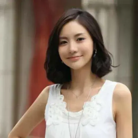 Carrie Mai avatar