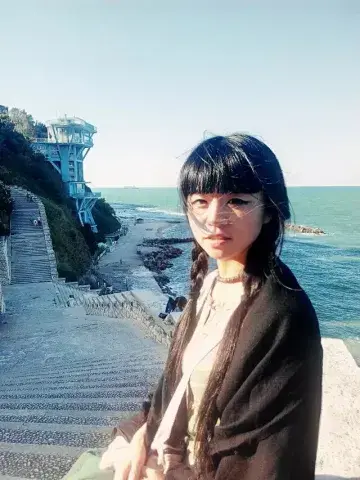 VivianM avatar