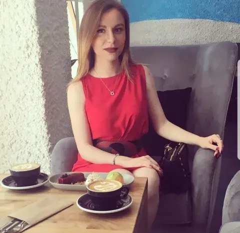 Vladlena avatar
